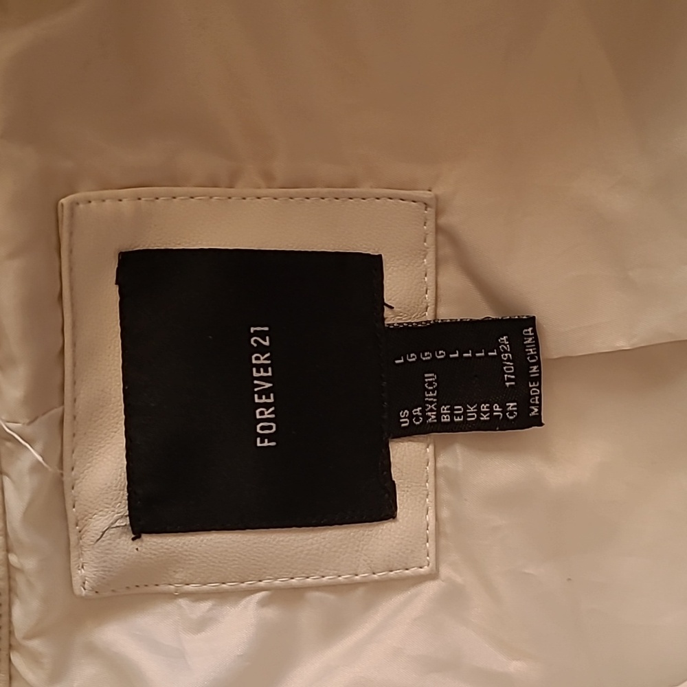 Quilted Shacket - Picture 2 of 3